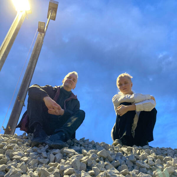 Dominika, Roger und Bully Fae Collins