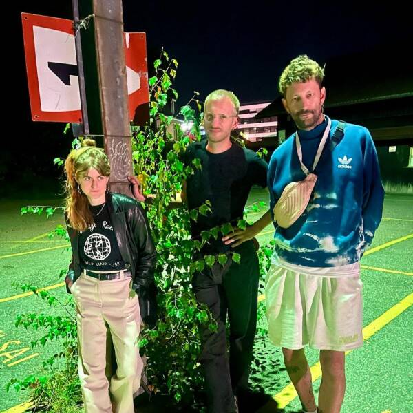 Studio Mondial United