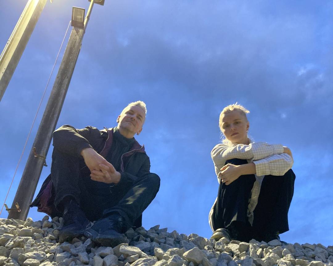 Dominika, Roger und Bully Fae Collins